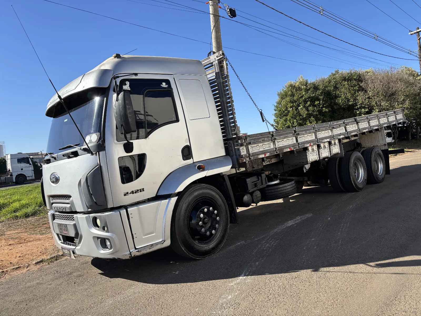 Ford 2428 2012